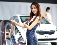 性感美麗車模