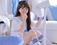 長(zhǎng)腿美女運(yùn)動(dòng)員
