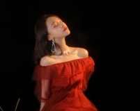 紅裙美艷性感美女