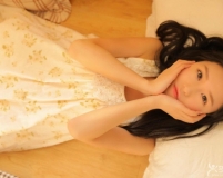 姿色天然美少女