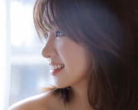裹浴巾的美女