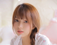 清新白嫩大眼睛美女