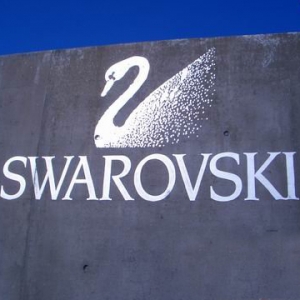 世界10大鉆石婚戒品牌排名榜-10  施華洛世奇(SWAROVSKI)