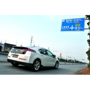藍(lán)色風(fēng)頭 試駕增程型混合動力車沃藍(lán)達(dá)