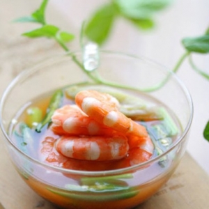 讓人內(nèi)牛滿面的初春菜——泡菜大蝦
