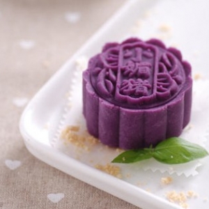 紫薯果仁月餅—預(yù)熱2011年的月餅節(jié)
