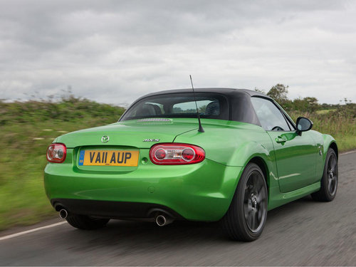 馬自達(dá)2/MX-5推黑色限量版 外觀配置升級(jí)