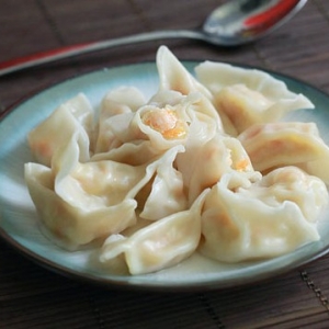 蝦仁豆腐餃—把豆腐包進(jìn)餃子里