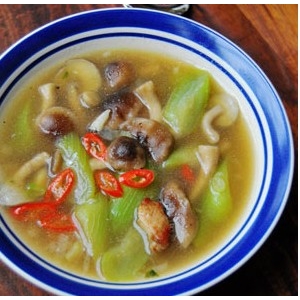 絲瓜肉片香菇湯
