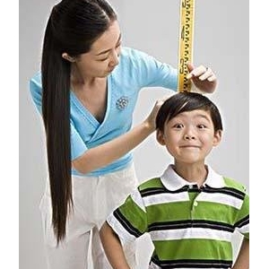 四妙招能讓矮孩子“拔高”