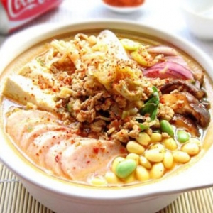 韓國泡菜火鍋—冬天帶勁的開胃菜