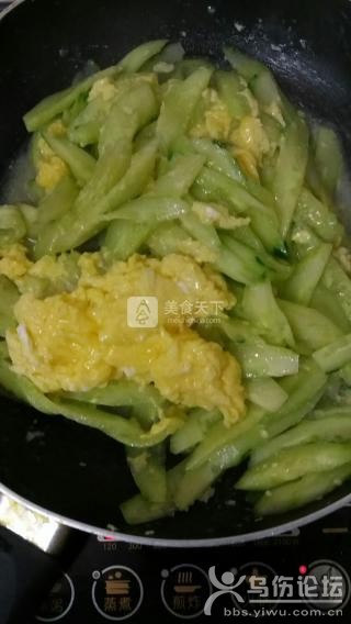 青瓜炒雞蛋的做法步驟：4