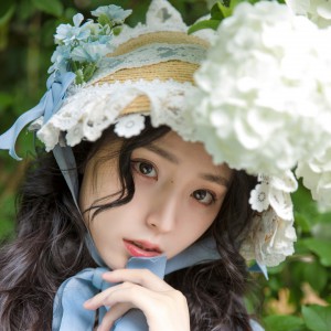 小棉襖 愛麗絲 ? 木繡花園