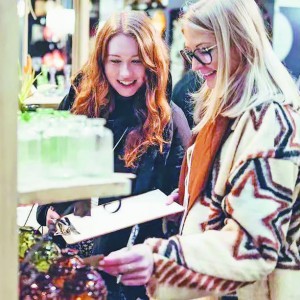 ͸^xСƷҊЈ  ´xչFwӆο~8000 ...